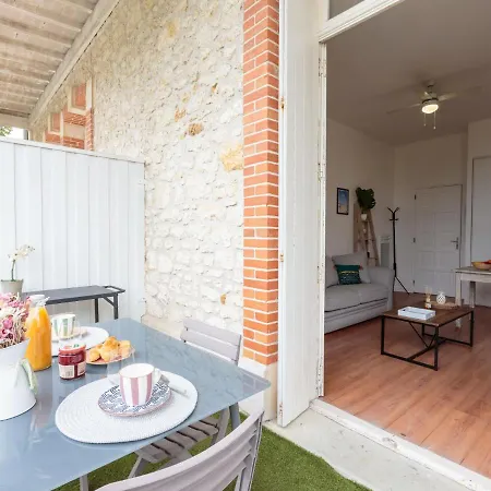 Thais By Interhome Apartament Royan