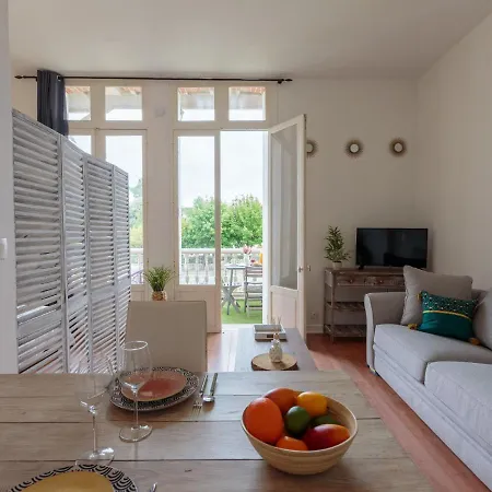 Thais By Interhome Apartamento *